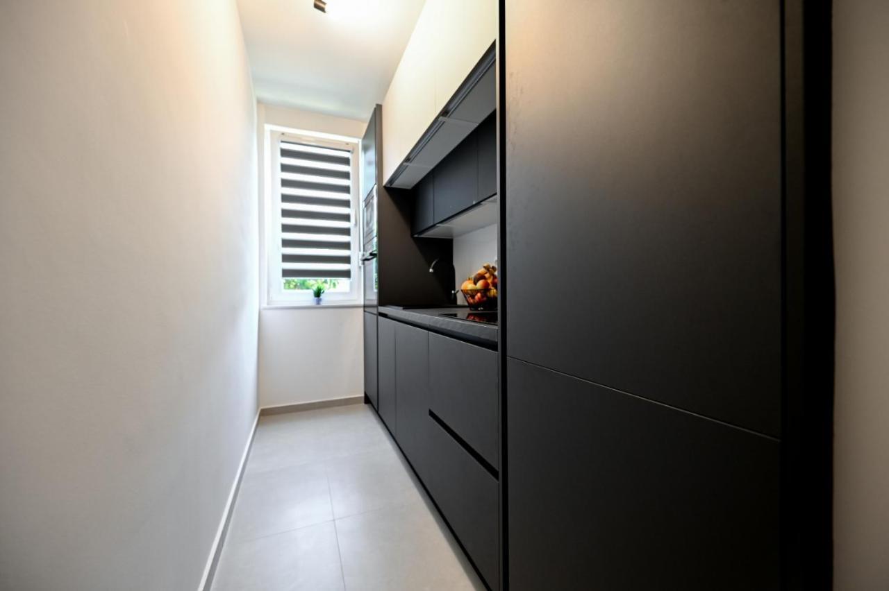 Newly Renovated Apartment Luce Zadar Extérieur photo