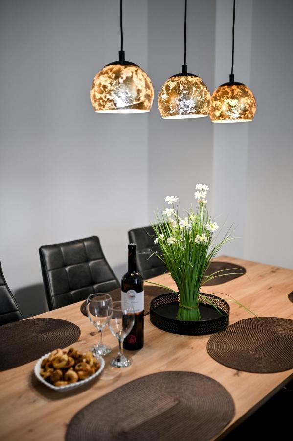 Newly Renovated Apartment Luce Zadar Extérieur photo