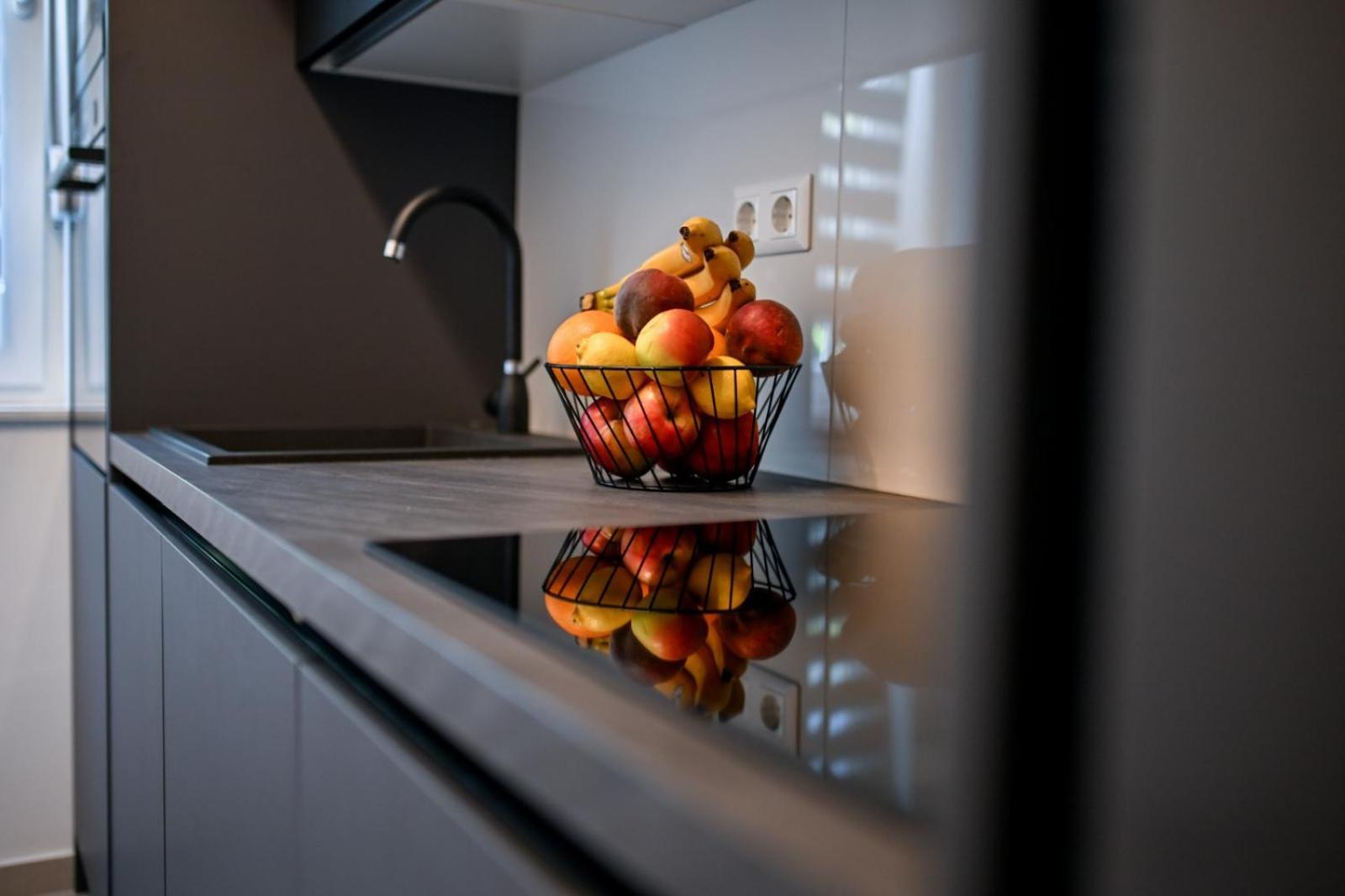Newly Renovated Apartment Luce Zadar Extérieur photo